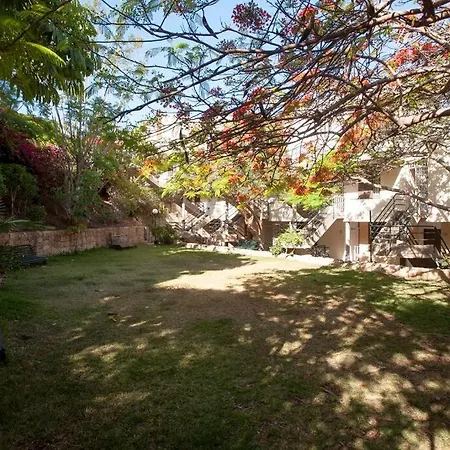 Modern 2 Bed Penthouse Americas Centre Of Town With A Pool And Ocean Views Lejlighed *