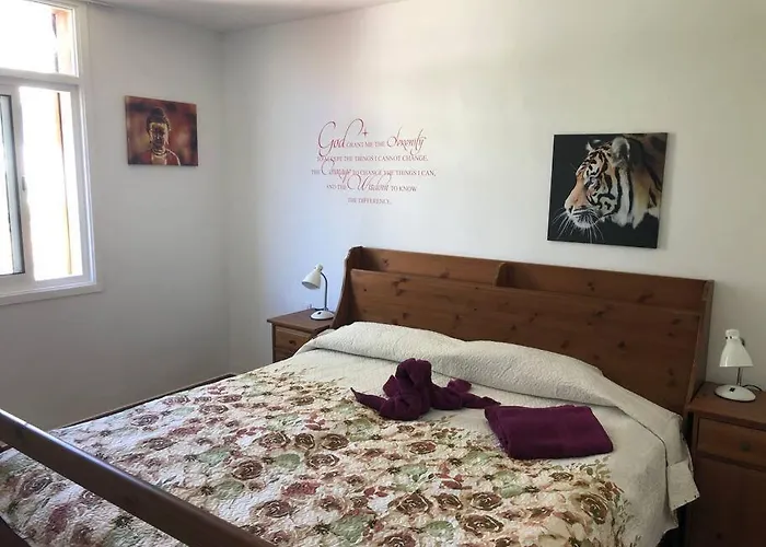Modern 2 Bed Penthouse Americas Centre Of Town With A Pool And Ocean Views شقة