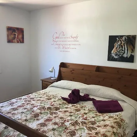 Modern 2 Bed Penthouse Americas Centre Of Town With A Pool And Ocean Views Apartamento