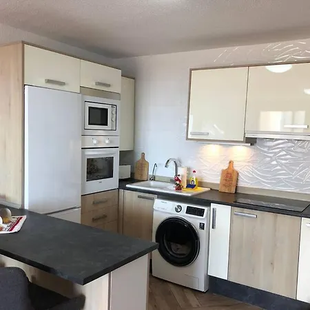 Apartamento Modern 2 Bed Penthouse Americas Centre Of Town With A Pool And Ocean Views *