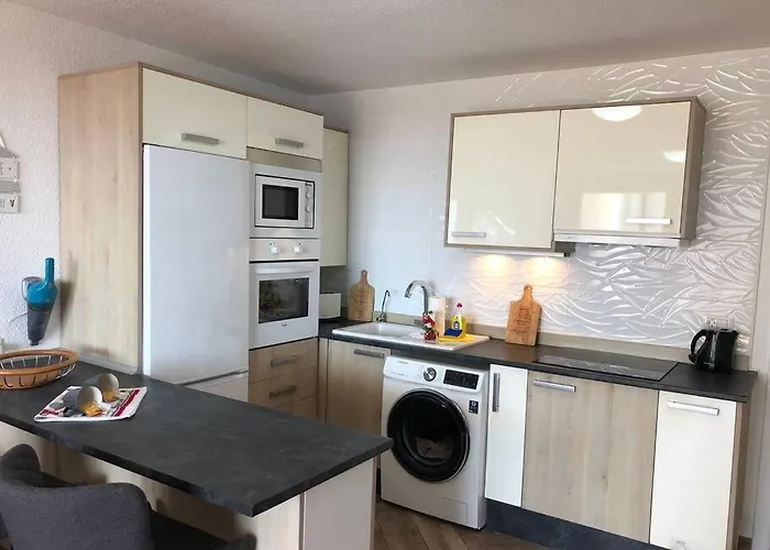 Apartmán Modern 2 Bed Penthouse Americas Centre Of Town With A Pool And Ocean Views *