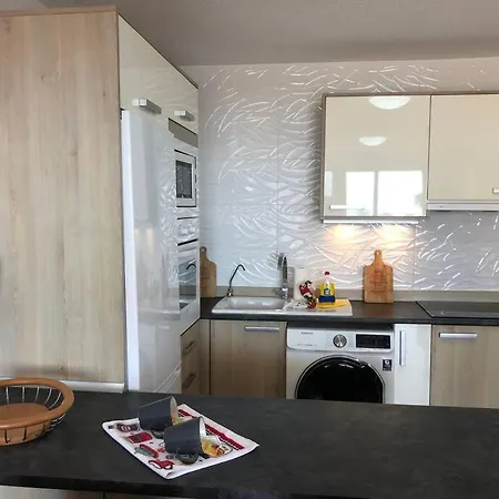 شقة Modern 2 Bed Penthouse Americas Centre Of Town With A Pool And Ocean Views بلايا ذي لاس أميريكاس